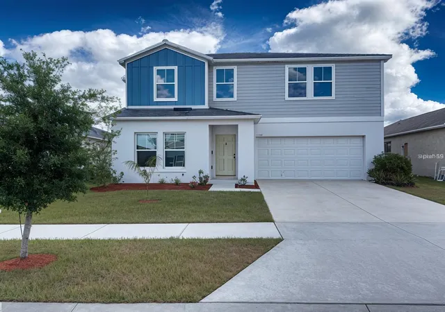 Photo 1 of Single family home for sale at 1404 Axel Cir, Winter Haven, FL 33880 | MLS# S5153455 | Listing updated on 2026-08-05