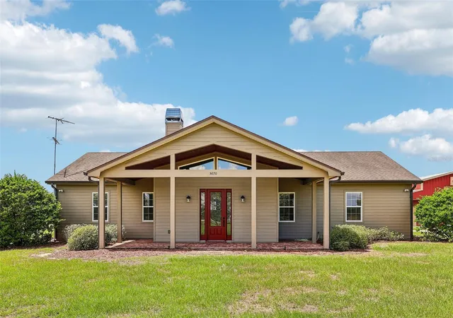 Photo 3 of Single family home for sale at 3670 Lake Hatchineha Rd, Haines City, FL 33844 | MLS# L4963418 | Listing updated on 2026-08-15
