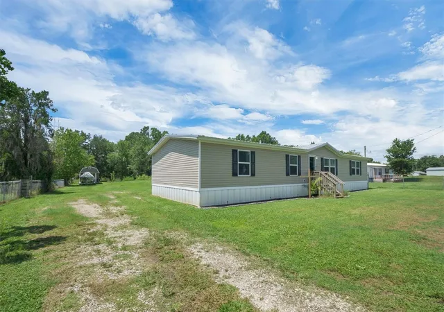 4th image of 4237 Coyote Trl, Polk City, FL 33868 | MLS# P4939275