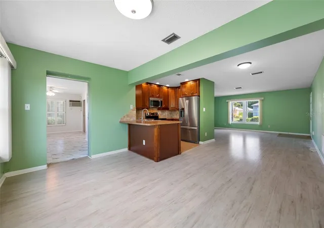 5th image of 8440 Brentwood Rd, Seminole, FL 33777 | MLS# TB8527916