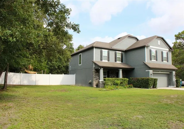Photo 3 of Single family home for sale at 12076 Marvelwood Rd, Weeki Wachee, FL 34614 | MLS# TB8527921 | Listing updated on 2026-07-30