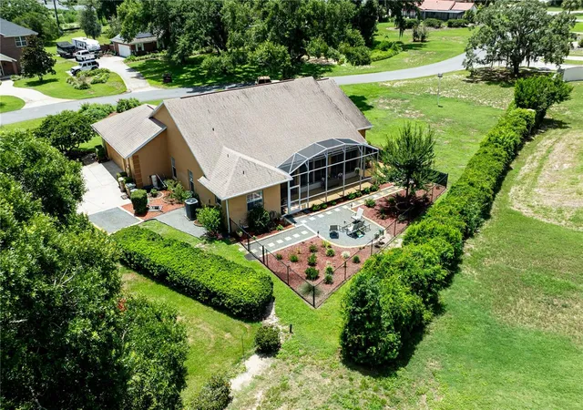 Photo 3 of Sale Pending at 34021 Park Ln, Leesburg, FL 34788 | MLS# G5114888 | Listing updated on 2026-09-14