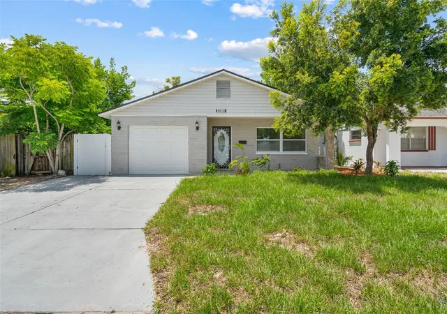 2nd image of 4828 22nd Avenue N, St Petersburg, FL 33713 | MLS# TB8527929