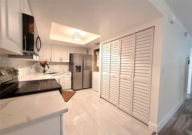 Listing Photo 4 - Condo for sale in building located at 2363 Flanders Wy, SAFETY HARBOR, FL 34695 - Unit #D