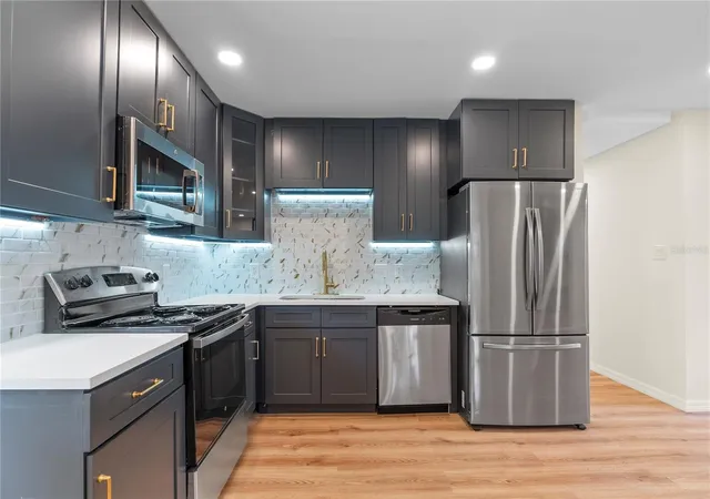 Photo 4 of Single family home for sale at 607 Walnut Dr, Fort Meade, FL 33841 | MLS# O6424037 | Listing updated on 2026-08-25