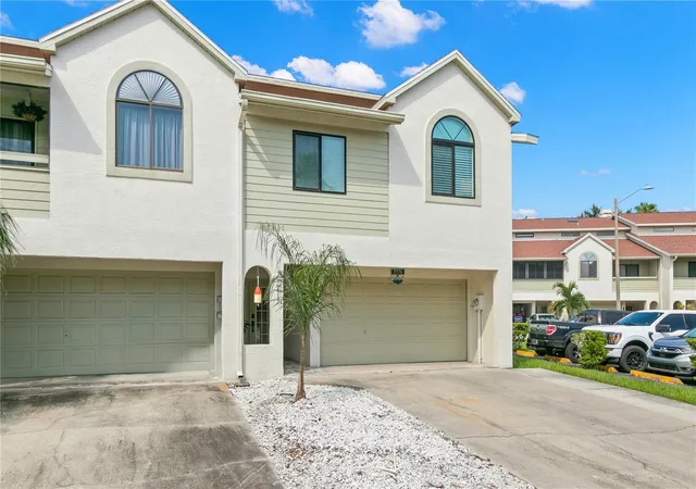 35th image of 2376 Hanover Dr, Dunedin, FL 34698 | MLS# TB8527945