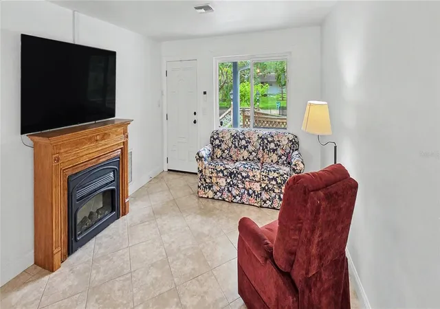 Photo 4 of Single family home for sale at 3087 Duane Ave, Oldsmar, FL 34677 | MLS# TB8527948 | Listing updated on 2026-10-08