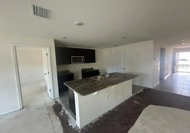 2nd image of 24528 Nw 7th Ln, Newberry, FL 32669 | MLS# GC541859