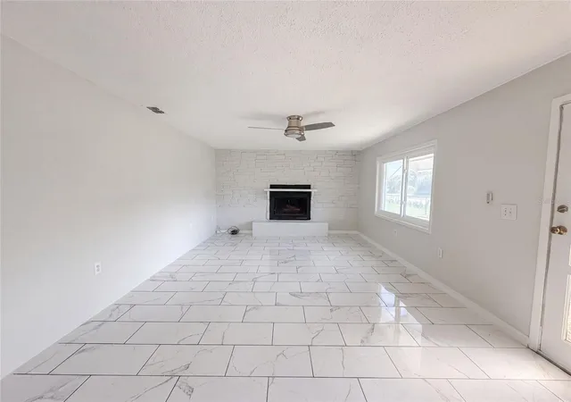 3rd image of 417 Calumet Rd, Avon Park, FL 33825 | MLS# O6424052