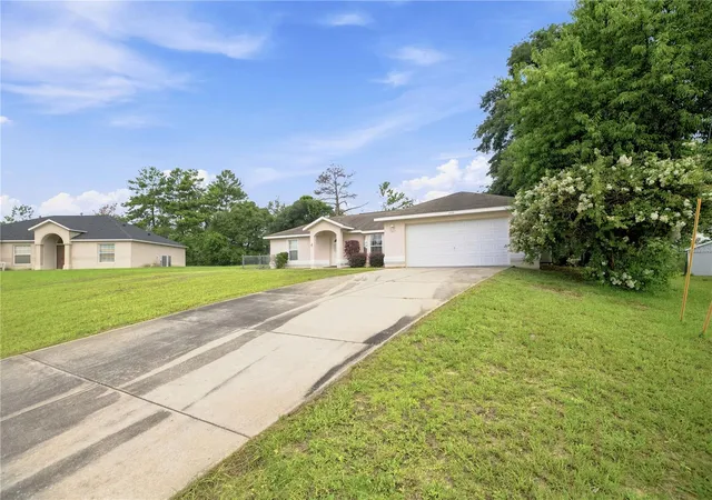 Photo 3 of Sale Pending at 3377 SW 126th Lane Rd, Ocala, FL 34473 | MLS# OM728225 | Listing updated on 2026-07-21