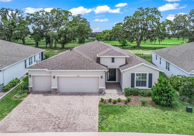 Photo 1 of Single family home for sale at 5208 Nw 46th Lane Rd, Ocala, FL 34482 | MLS# OM728226 | Listing updated on 2026-08-26