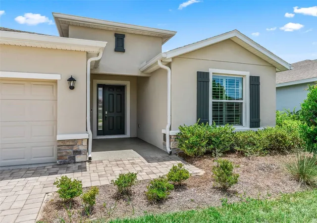 Photo 3 of Single family home for sale at 5208 Nw 46th Lane Rd, Ocala, FL 34482 | MLS# OM728226 | Listing updated on 2026-08-26