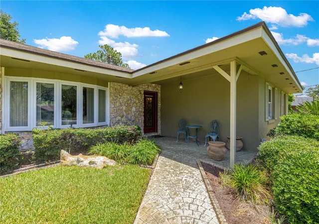 Photo 1 of Single family home for sale at 3963 Se 15th Street, Ocala, FL 34471 | MLS# OM728230 | Listing updated on 2026-09-22
