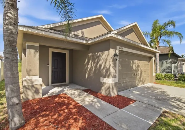 3rd image of 15519 Telford Spring Dr, Sun City Center, FL 33573 | MLS# TB8527974