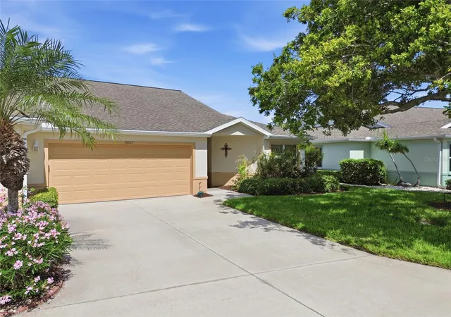 3rd image of 3007 Live Oak Ln #34, Palmetto, FL 34221 | MLS# A4699629