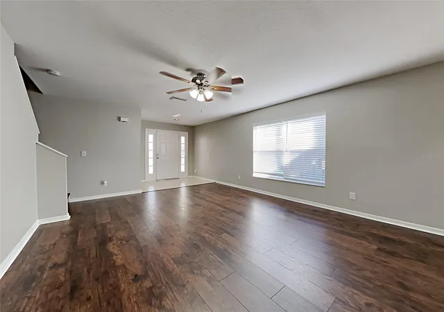 Photo 3 of Single family home for sale at 404 Summer Sails Dr, Valrico, FL 33594 | MLS# C7528249 | Listing updated on 2026-09-03
