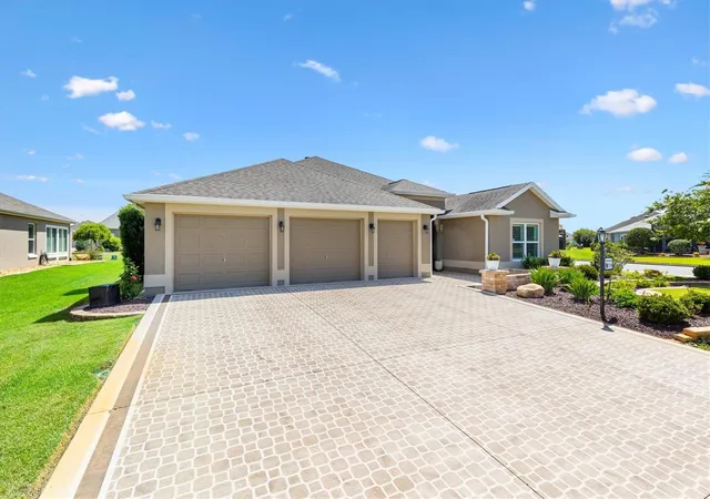 Photo 2 of Single family home for sale at 728 Congaree Loop, The Villages, FL 32163 | MLS# G5114896 | Listing updated on 2026-10-02