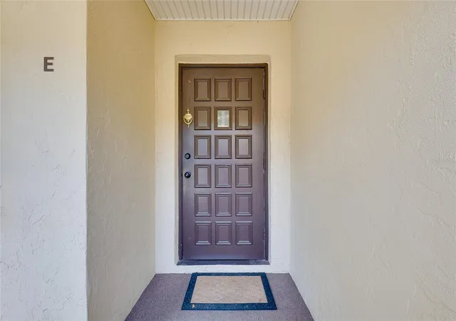 5th image of 360 Three Lakes Ln #E, Venice, FL 34285 | MLS# N6144982