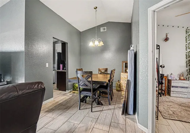 3rd image of 2435 Parkland Dr, Lakeland, FL 33811 | MLS# TB8527996