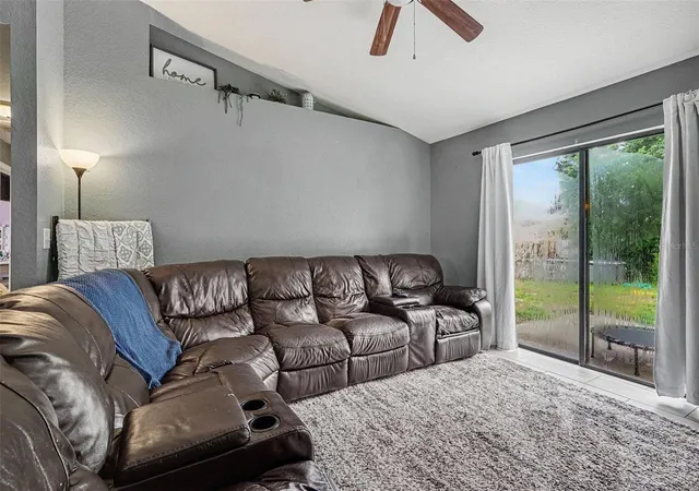 5th image of 2435 Parkland Dr, Lakeland, FL 33811 | MLS# TB8527996