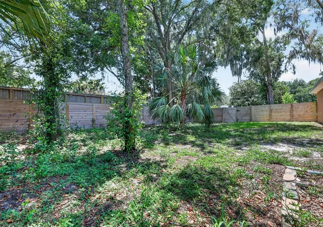 28th image of 74 N Oak Ave, Umatilla, FL 32784 | MLS# G5114898