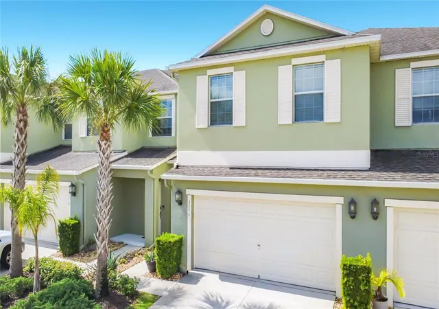 Photo 3 of Townhouse for sale at 3554 Rodrick Cir, Orlando, FL 32824 | MLS# O6424100 | Listing updated on 2026-07-16
