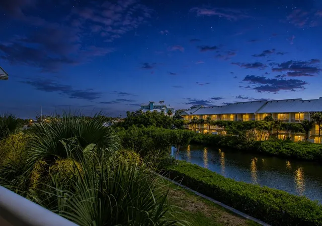 Photo 4 of Townhouse for sale at 3273 Mangrove Point Dr, Ruskin, FL 33570 | MLS# A4699639 | Listing updated on 2026-09-03