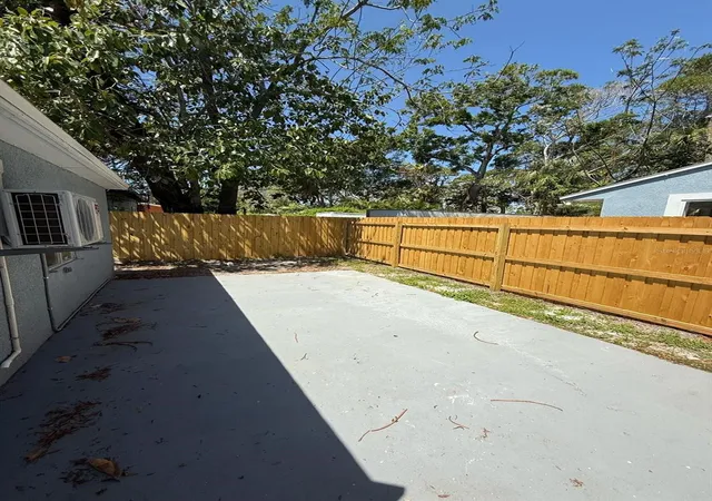 Listing Photo 1 - Condo for sale in building located at 427 40th Ave S, Saint Petersburg, FL 33705