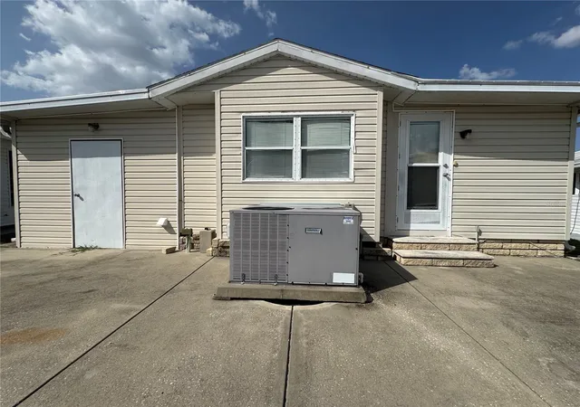 Photo 3 of Manufactured home for sale at 35114 Garber Ln, Zephyrhills, FL 33541 | MLS# TB8528018 | Listing updated on 2026-07-16