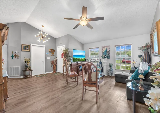 Photo 4 of Single family home for sale at 2114 W Hanna Ave, Tampa, FL 33604 | MLS# TB8528024 | Listing updated on 2026-10-30