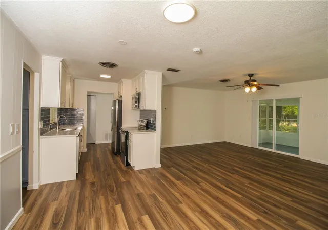 Photo 4 of Single family home for sale at 3019 Tampico Dr, Orlando, FL 32812 | MLS# O6424122 | Listing updated on 2026-09-08
