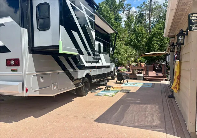 2nd image of 10371 Ne 28th Loop, Silver Springs, FL 34488 | MLS# OM728243