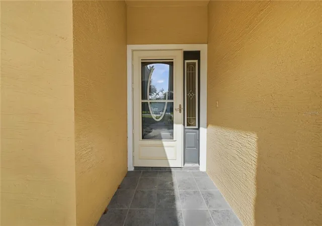 5th image of 81 Twin Lake Cir, Umatilla, FL 32784 | MLS# G5114906