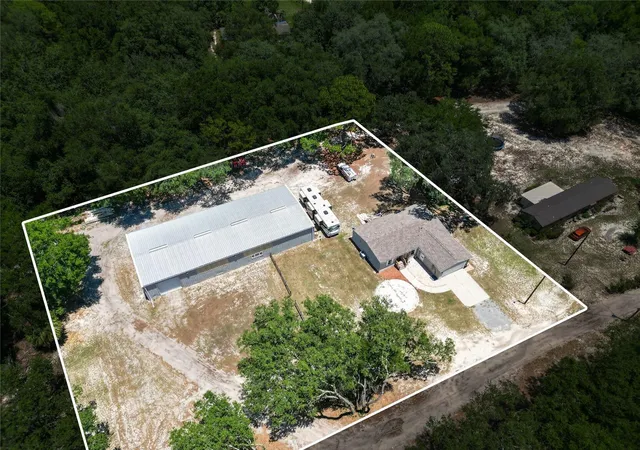 37th image of 357 Walter Pl, Fruitland Park, FL 34731 | MLS# OM728244