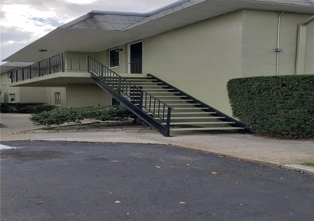 Photo 24 of Condo for sale at 525 Conway Rd #108, Orlando, FL 32807 | MLS# O6424136 | Listing updated on 2026-08-03