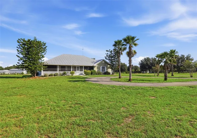 3rd image of 1277 Sw East Creek Trl, Arcadia, FL 34266 | MLS# C7528254