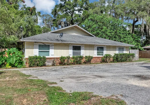 2nd image of 3990 Se 17th Ct, Ocala, FL 34480 | MLS# O6424139
