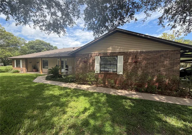 Photo 3 of Single family home for sale at 5915 Sheryl Anita St, Oviedo, FL 32765 | MLS# O6424140 | Listing updated on 2026-10-02