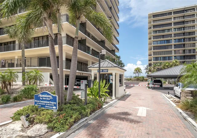 2nd image of 7600 Bayshore Dr #701, Treasure Island, FL 33706 | MLS# TB8528064