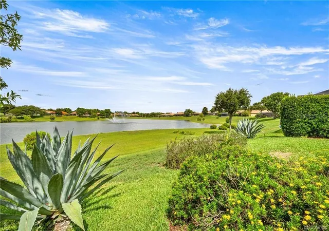 3rd image of 1328 W Diamond Shore Loop, Hernando, FL 34442 | MLS# OM728252