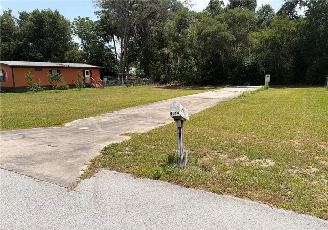 3rd image of 11047 Se 66th Ter, Belleview, FL 34420 | MLS# OM728254