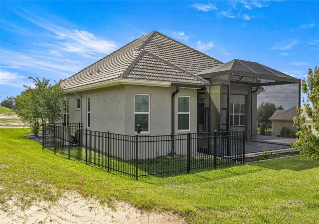 Photo 4 of Single family home for sale at 2371 N Peakview Loop, Hernando, FL 34442 | MLS# OM728260 | Listing updated on 2026-09-25