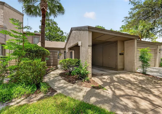 Photo 2 of Townhouse for sale at 612 Woodridge Dr, Fern Park, FL 32730 | MLS# O6424194 | Listing updated on 2026-10-03