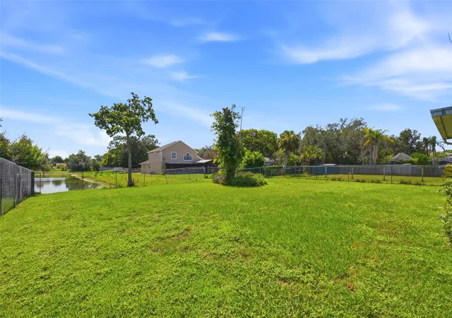 Photo 3 of Single family home for sale at 229 Whitesand Ct, Casselberry, FL 32707 | MLS# O6424197 | Listing updated on 2026-08-25