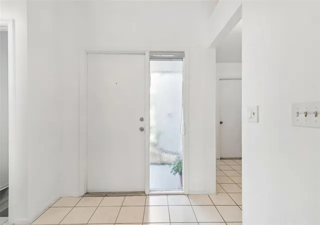 5th image of 341 Hibiscus Dr, Palm Harbor, FL 34684 | MLS# TB8528121