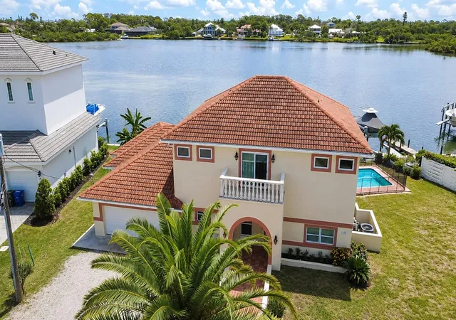 2nd image of 919 Key Way, Nokomis, FL 34275 | MLS# N6144988