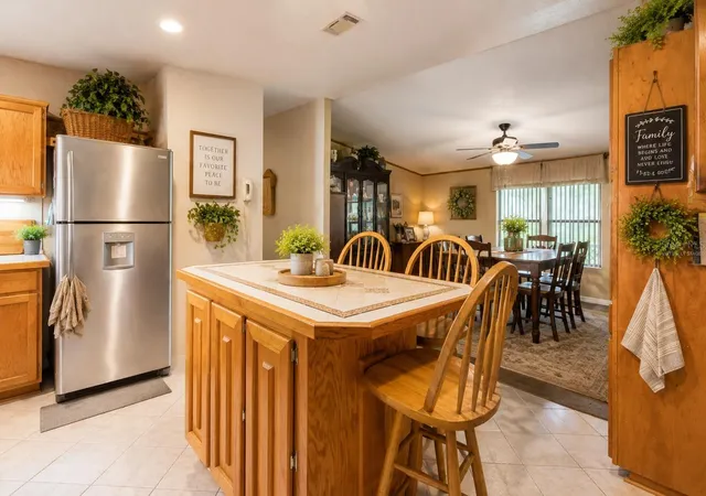 Photo 3 of Sale Pending at 126 Bermuda Ct, Winter Haven, FL 33880 | MLS# P4939281 | Listing updated on 2026-08-22