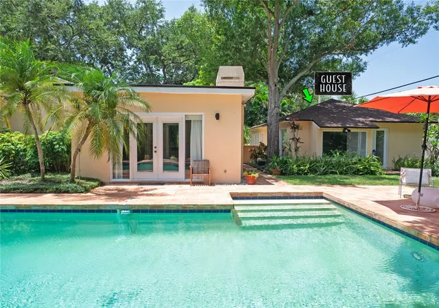 3rd image of 1330 Indian Rocks Rd, Belleair, FL 33756 | MLS# TB8528128
