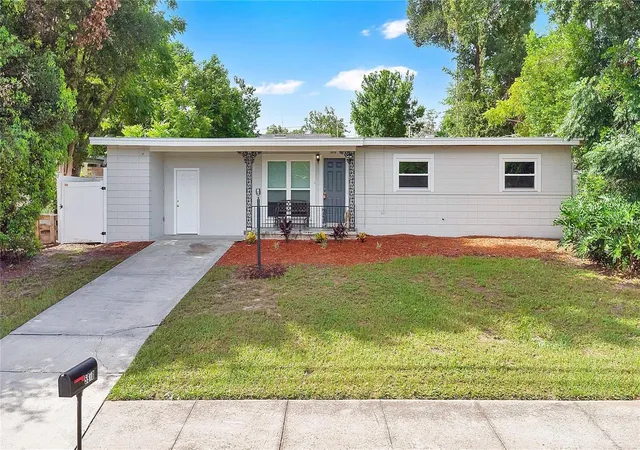 Photo 1 of Single family home for sale at 5910 Indian Hl Rd, Orlando, FL 32808 | MLS# O6424205 | Listing updated on 2026-08-15