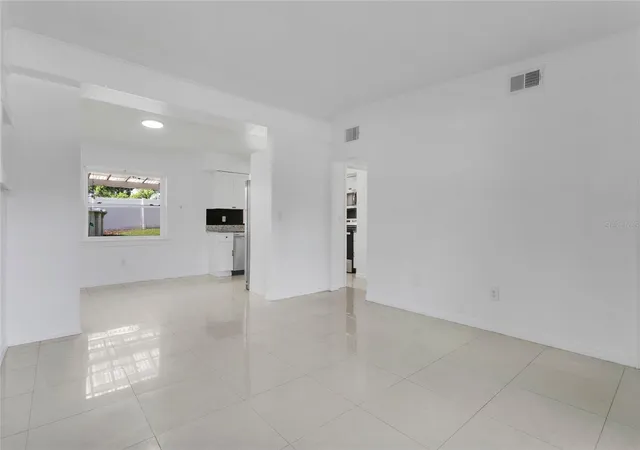 Photo 3 of Single family home for sale at 5910 Indian Hl Rd, Orlando, FL 32808 | MLS# O6424205 | Listing updated on 2026-08-15